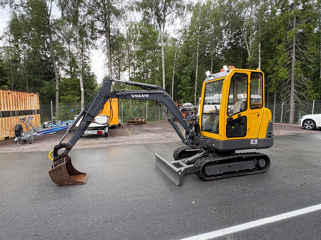 Volvo EC25 - Excavator: picture 1 Volvo EC25 - Excavator: picture 1