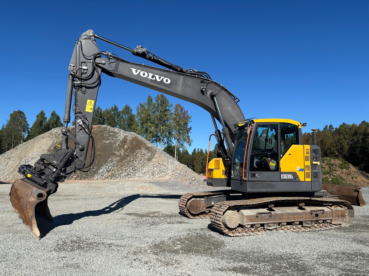 Volvo ECR235EL - Excavator: picture 1 Volvo ECR235EL - Excavator: picture 1