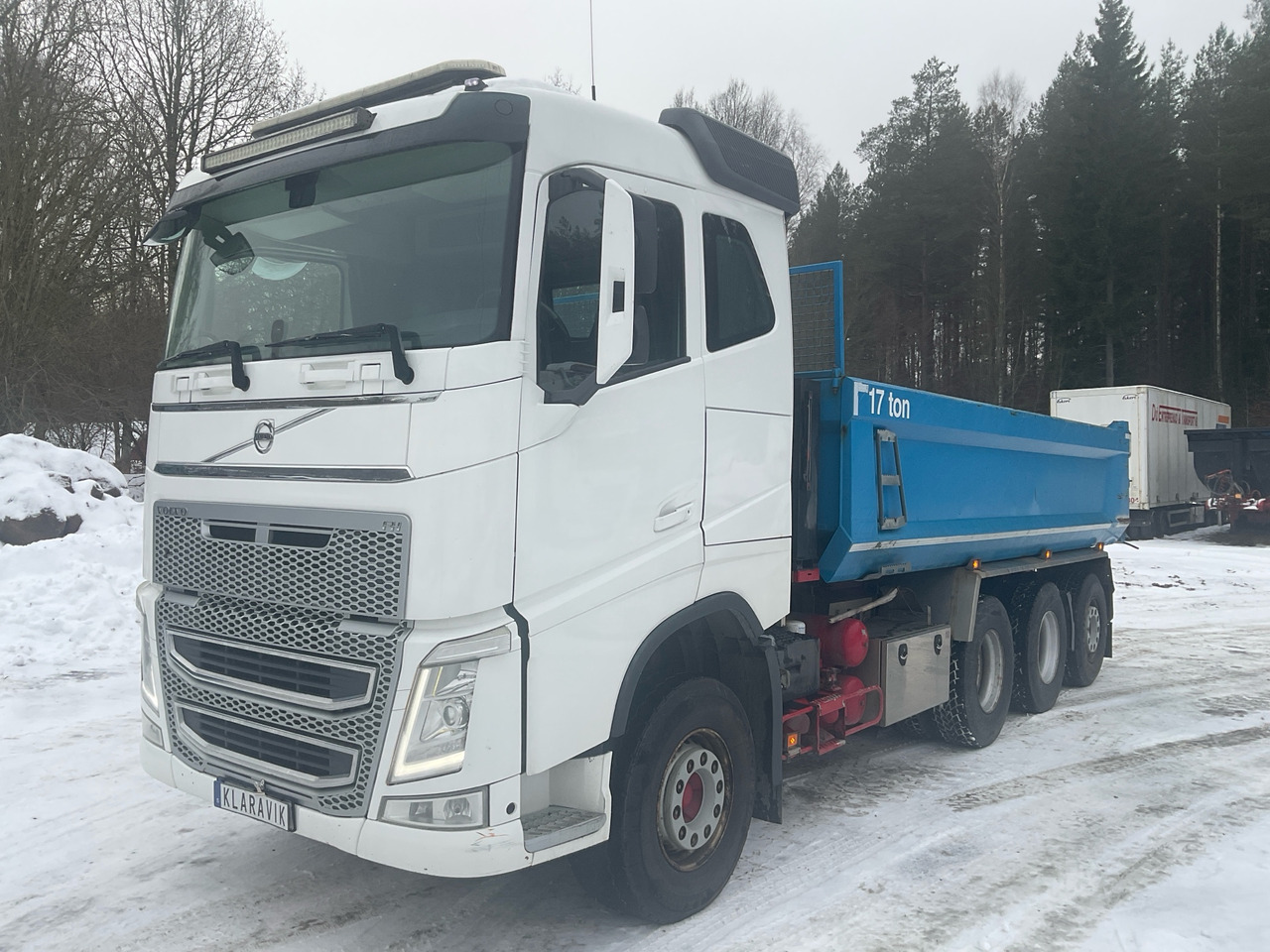 Volvo FH12 - Tipper: picture 1 Volvo FH12 - Tipper: picture 1