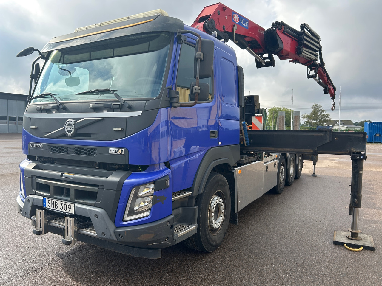 Volvo FM8*2 - Crane truck: picture 1 Volvo FM8*2 - Crane truck: picture 1