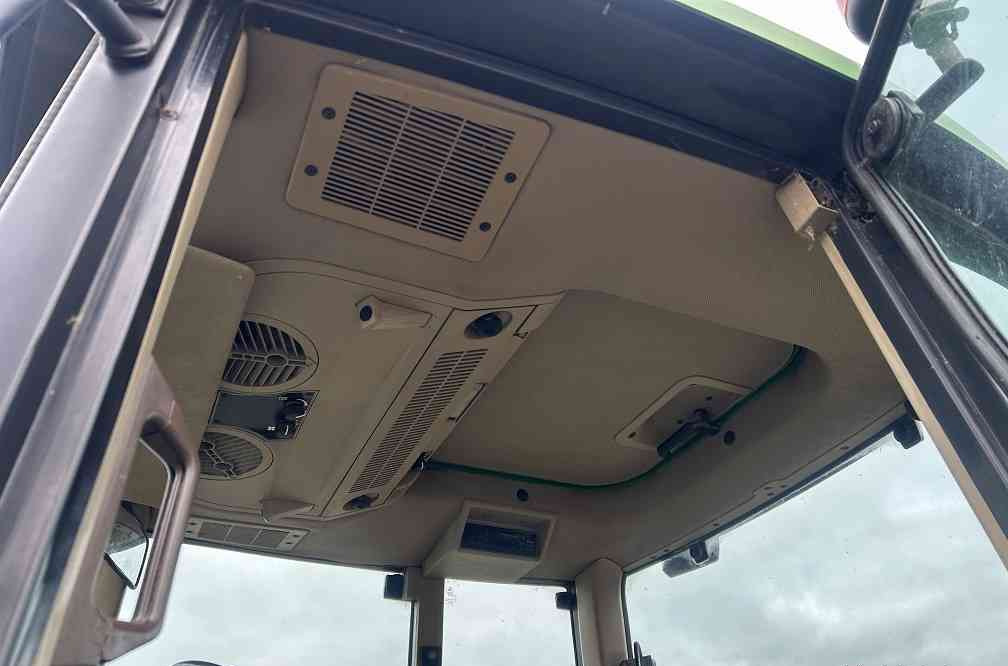 John Deere 6310, fronthef + pto - Farm tractor: picture 5 John Deere 6310, fronthef + pto - Farm tractor: picture 5