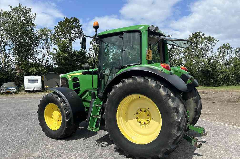 John Deere 6630 premium, tls, airco - Farm tractor: picture 2 John Deere 6630 premium, tls, airco - Farm tractor: picture 2