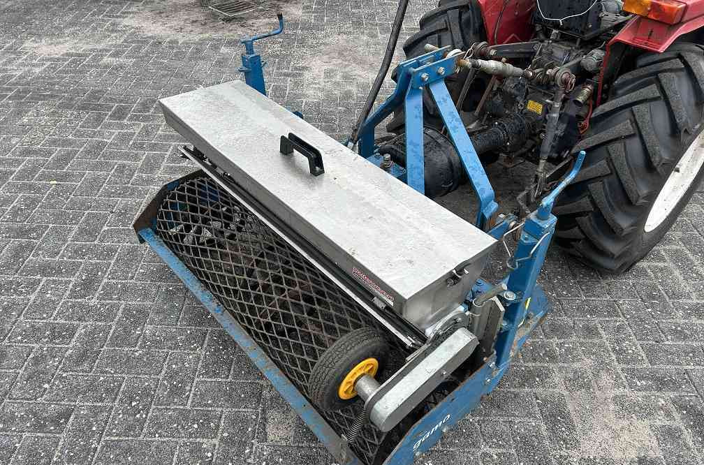 Shibaura sp 1840 - Farm tractor: picture 5 Shibaura sp 1840 - Farm tractor: picture 5