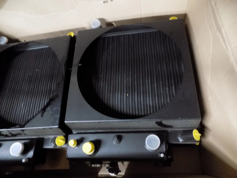 Radiator Mercedes-Benz mercedes radiator nieuw: picture 11