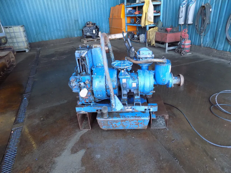 Selwood - Water pump: picture 2 Selwood - Water pump: picture 2