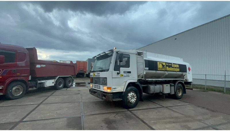 Volvo FL 7 Volvo FL7 285 Fuel tanker 4x2 - Tank truck: picture 2 Volvo FL 7 Volvo FL7 285 Fuel tanker 4x2 - Tank truck: picture 2