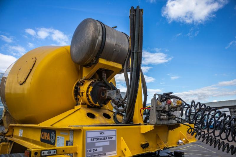 Cifa BETON MIXER/MALAXEUR/MISCHER-12M3- STEERING AXLE - Concrete mixer semi-trailer: picture 5 Cifa BETON MIXER/MALAXEUR/MISCHER-12M3- STEERING AXLE - Concrete mixer semi-trailer: picture 5
