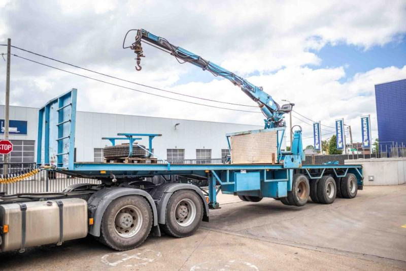 Kennis KRAAN/CRANE/GRUE/KRAN - KENNIS 14 TON/M - Dropside/ Flatbed semi-trailer: picture 1 Kennis KRAAN/CRANE/GRUE/KRAN - KENNIS 14 TON/M - Dropside/ Flatbed semi-trailer: picture 1