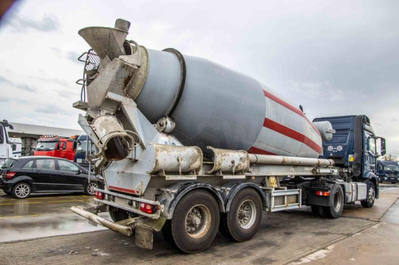 Liebherr BETON MIXER/MALAXEUR/MISCHER HTM 1204 - 12M³ - Concrete mixer semi-trailer: picture 2 Liebherr BETON MIXER/MALAXEUR/MISCHER HTM 1204 - 12M³ - Concrete mixer semi-trailer: picture 2