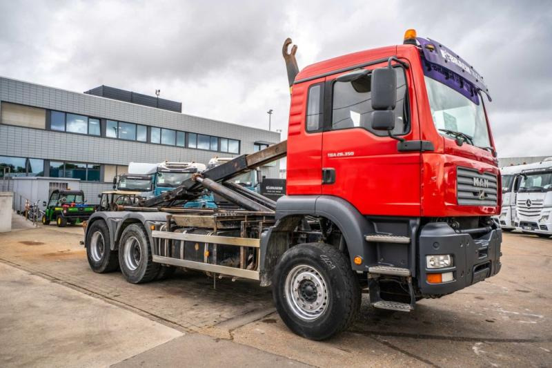 MAN TGA 33.360 BL - Hook lift truck: picture 5 MAN TGA 33.360 BL - Hook lift truck: picture 5