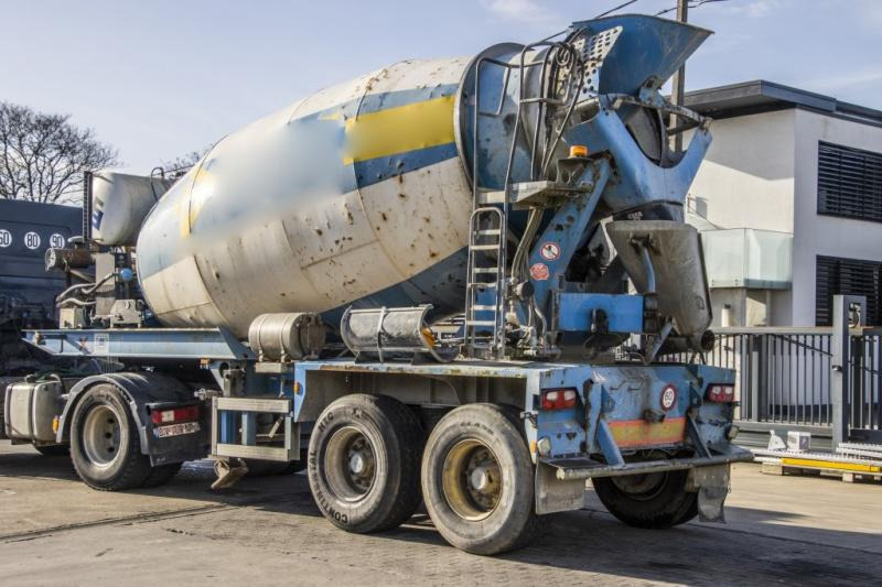 Mol BETON MIXER/MALAXEUR/MISCHER 10M3+MOTOR/MOTEUR - Concrete mixer semi-trailer: picture 4 Mol BETON MIXER/MALAXEUR/MISCHER 10M3+MOTOR/MOTEUR - Concrete mixer semi-trailer: picture 4