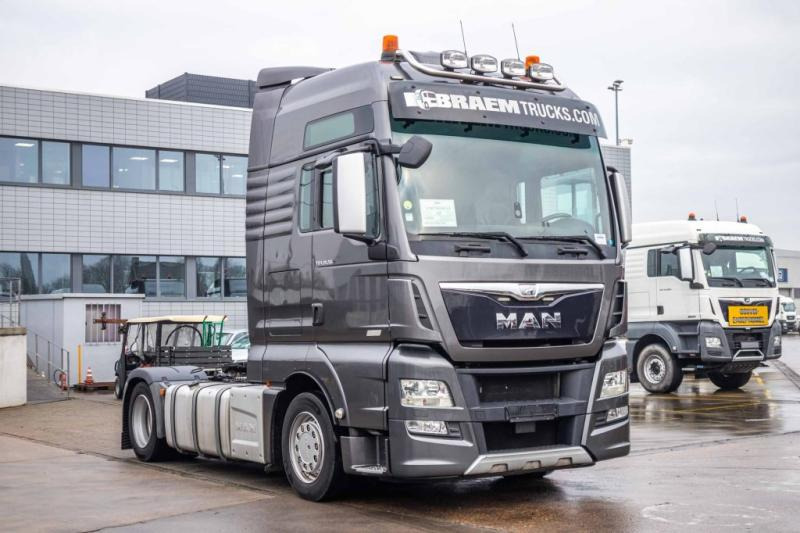 MAN TGX 18.560 XXL LLS+ INTARDER - Tractor unit: picture 2 MAN TGX 18.560 XXL LLS+ INTARDER - Tractor unit: picture 2