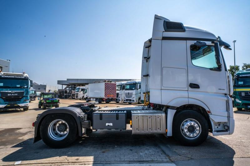 Mercedes ACTROS 1845 LS - Tractor unit: picture 3 Mercedes ACTROS 1845 LS - Tractor unit: picture 3