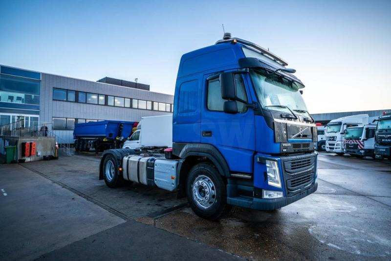 Volvo FM 420 +KIPHYDR. - Tractor unit: picture 2 Volvo FM 420 +KIPHYDR. - Tractor unit: picture 2