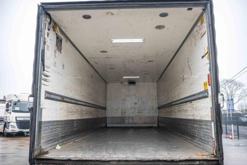 Box truck Volvo FE 300: picture 6