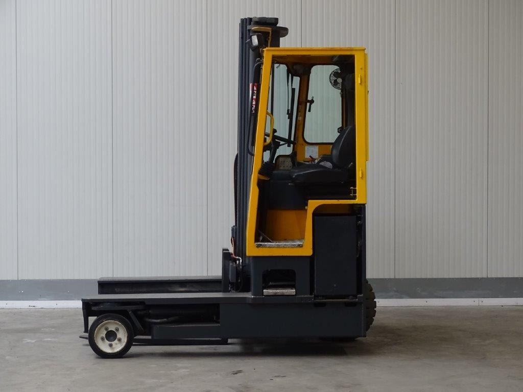 Combilift C4000E - TRIPLEX - 4-way reach truck: picture 4 Combilift C4000E - TRIPLEX - 4-way reach truck: picture 4
