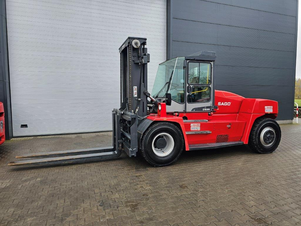 Kalmar DCE150-12 - Diesel forklift: picture 1 Kalmar DCE150-12 - Diesel forklift: picture 1