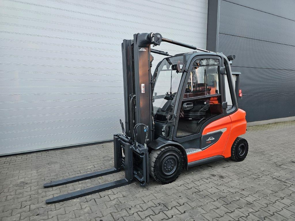 Linde H35D-01 - TRIPLEX - NEU MODEL - Diesel forklift: picture 1 Linde H35D-01 - TRIPLEX - NEU MODEL - Diesel forklift: picture 1
