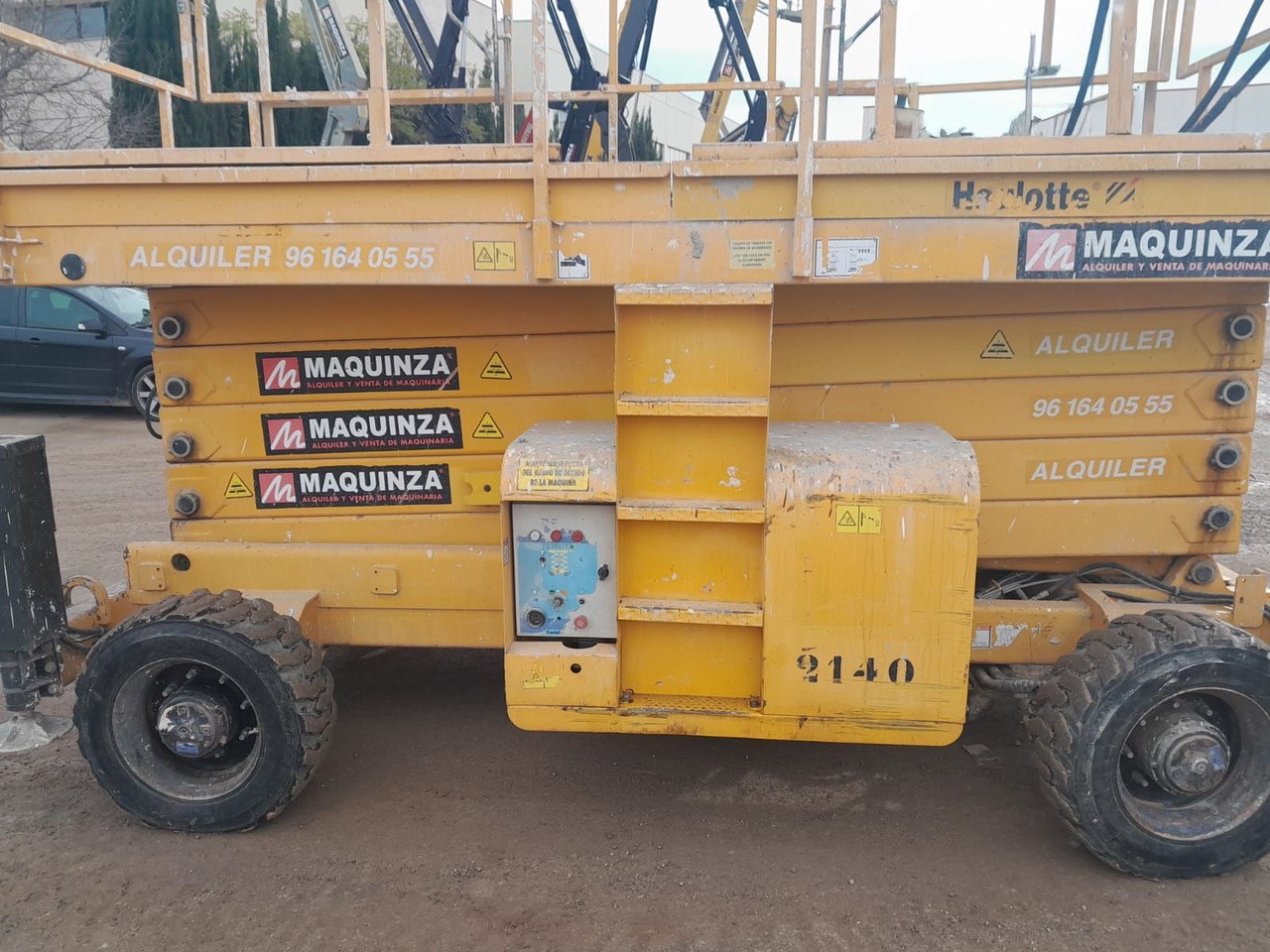 HAULOTTE H18SX - Scissor lift: picture 2 HAULOTTE H18SX - Scissor lift: picture 2