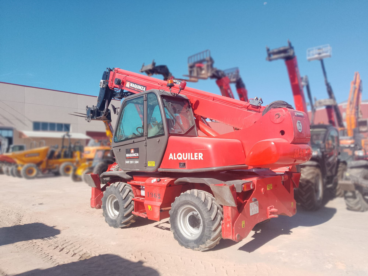 Telescopic handler MANITOU MRT1635: picture 6