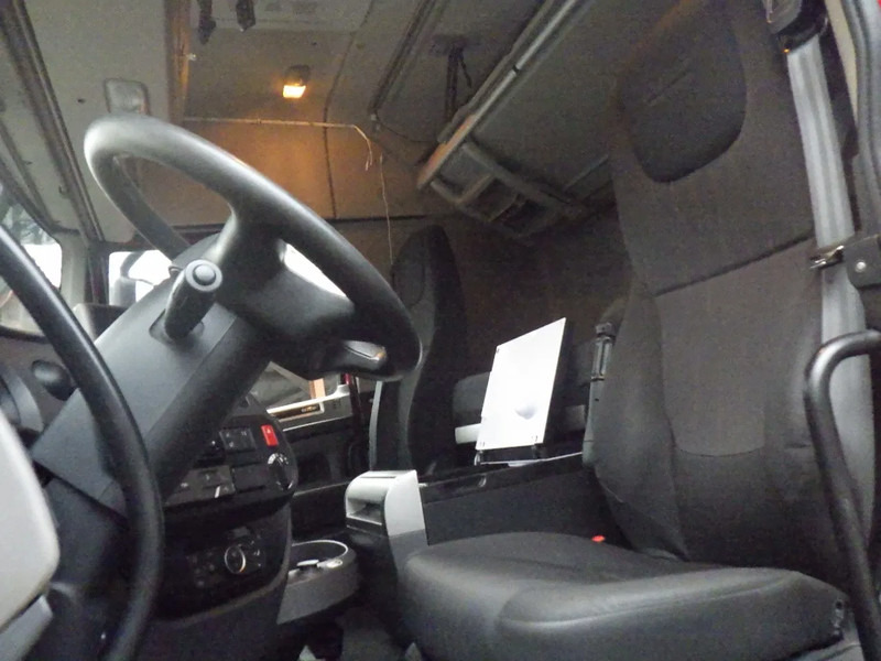 Tractor unit DAF XF 450 Smart Tacho 2 / 8 Tons vooras: picture 6