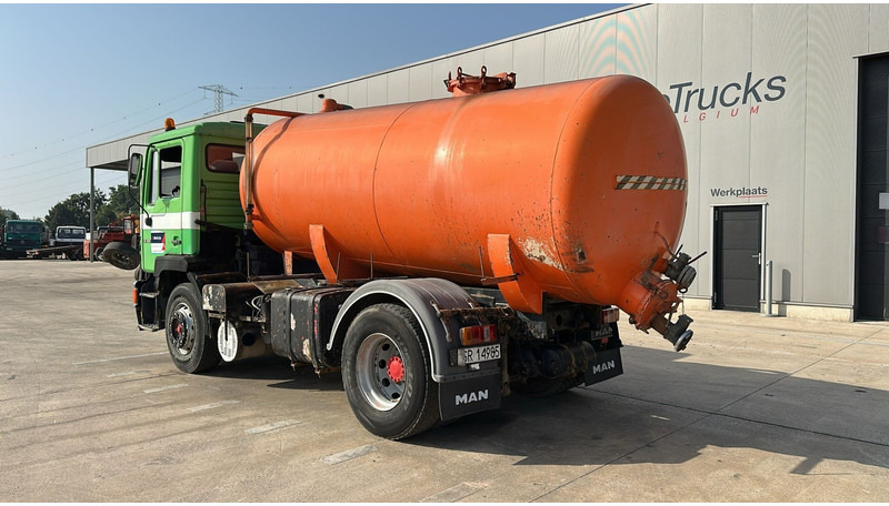 Vacuum truck MAN 19.322 (MANUAL PUMP / POMPE MANUELLE / 11.000L): picture 6