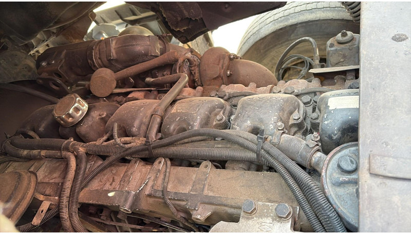 Tipper MAN 35.372 (MANUAL PUMP / 6 CYLINDER / BIG AXLE / STEEL SUSP.): picture 20 Tipper MAN 35.372 (MANUAL PUMP / 6 CYLINDER / BIG AXLE / STEEL SUSP.): picture 20