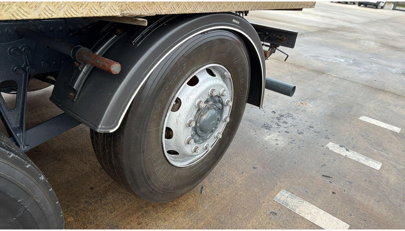 Mercedes-Benz ACTROS 2531 (16000 L / GRAND PONT / EPS / 6X2 / 3 PEDALES / V6) on lease Mercedes-Benz ACTROS 2531 (16000 L / GRAND PONT / EPS / 6X2 / 3 PEDALES / V6): picture 12