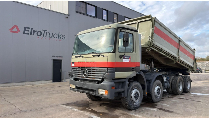 Mercedes-Benz Actros 3235 (EPS / LAMES / GRAND PONT / STEEL SUSP. / 3 PEDALES / MP1) - Tipper: picture 1 Mercedes-Benz Actros 3235 (EPS / LAMES / GRAND PONT / STEEL SUSP. / 3 PEDALES / MP1) - Tipper: picture 1