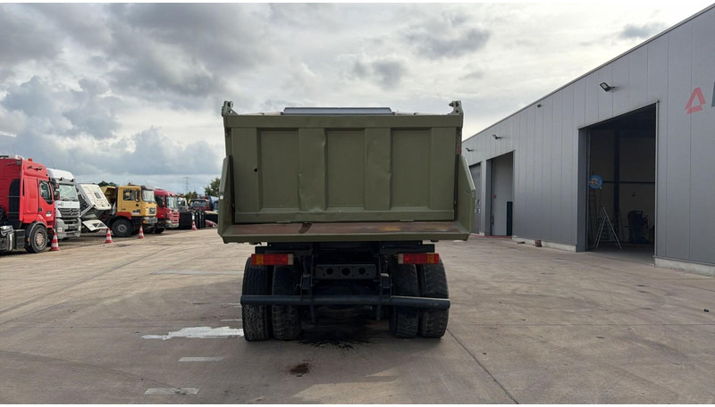 Mercedes-Benz Actros 3235 (EPS / LAMES / GRAND PONT / STEEL SUSP. / 3 PEDALES / MP1) - Tipper: picture 5 Mercedes-Benz Actros 3235 (EPS / LAMES / GRAND PONT / STEEL SUSP. / 3 PEDALES / MP1) - Tipper: picture 5