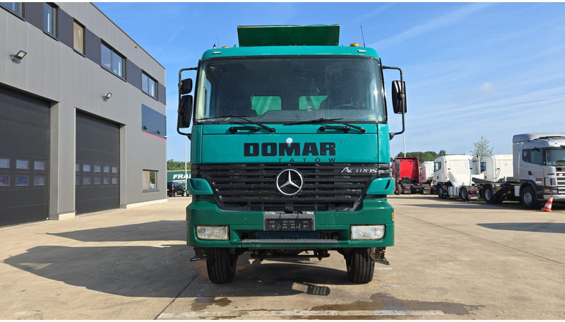 Mercedes-Benz Actros 3331 (BOITE MANUELLE / 6X6 / LAMES / GRAND PONT / V6) - Tipper: picture 2 Mercedes-Benz Actros 3331 (BOITE MANUELLE / 6X6 / LAMES / GRAND PONT / V6) - Tipper: picture 2