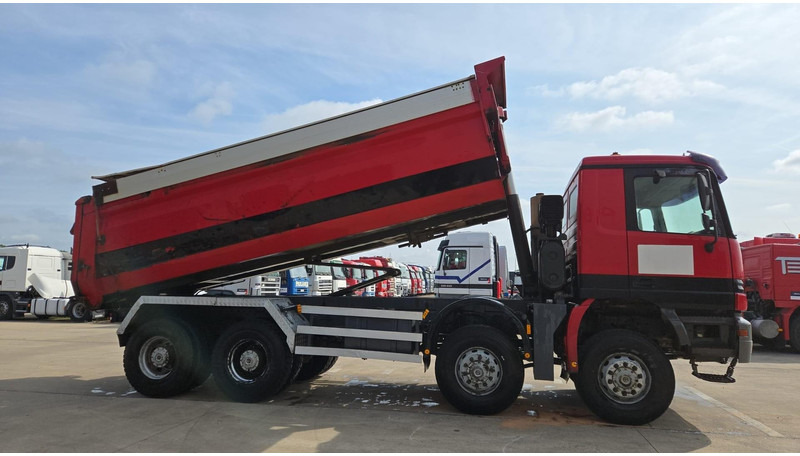 Mercedes-Benz Actros 4148 (8X8 / EPS / LAMES / GRAND PONT / V8 / COUVERTURE BENNE / GRAND BENNE !!!) - Tipper: picture 3 Mercedes-Benz Actros 4148 (8X8 / EPS / LAMES / GRAND PONT / V8 / COUVERTURE BENNE / GRAND BENNE !!!) - Tipper: picture 3