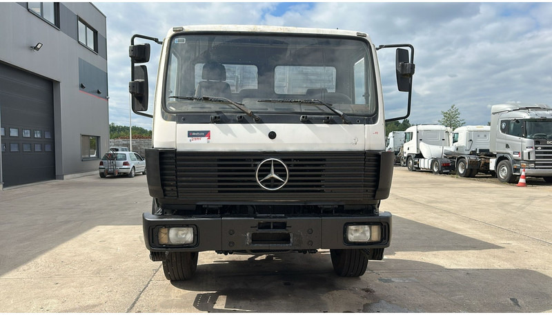 Mercedes-Benz SK 1722 (LAMES / GRAND PONT / V6 / BOITE MANUELLE / POMPE MANUELLE) - Tipper: picture 2 Mercedes-Benz SK 1722 (LAMES / GRAND PONT / V6 / BOITE MANUELLE / POMPE MANUELLE) - Tipper: picture 2