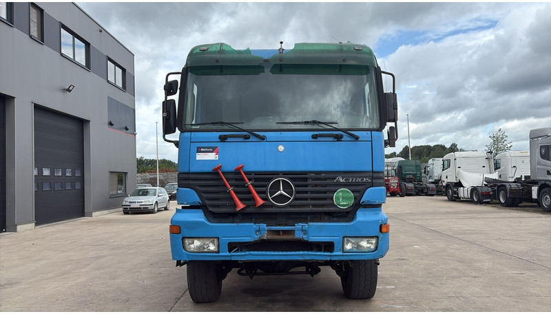 Mercedes-Benz actros 3340 (6X6 / BOITE MANUELLE /MANUAL GEARBOX / 3 PONTS / V6 / MP1) - Tipper: picture 2 Mercedes-Benz actros 3340 (6X6 / BOITE MANUELLE /MANUAL GEARBOX / 3 PONTS / V6 / MP1) - Tipper: picture 2