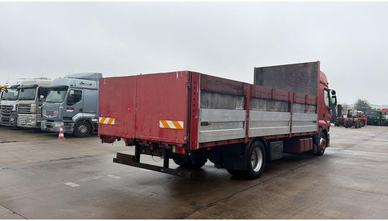 Renault Premium 340 (POMPE MANUELLE / MANUAL PUMP / PLATEAU LONGUE) - Dropside/ Flatbed truck: picture 4 Renault Premium 340 (POMPE MANUELLE / MANUAL PUMP / PLATEAU LONGUE) - Dropside/ Flatbed truck: picture 4