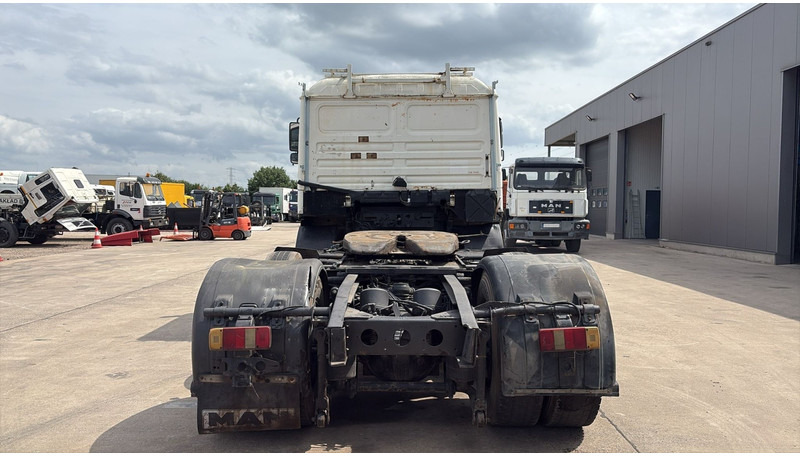 MAN 25.403 (6X2 / 6 CYLINDER / EURO 2 / MANUAL GEARBOX / 8 TYRES) on lease MAN 25.403 (6X2 / 6 CYLINDER / EURO 2 / MANUAL GEARBOX / 8 TYRES): picture 7