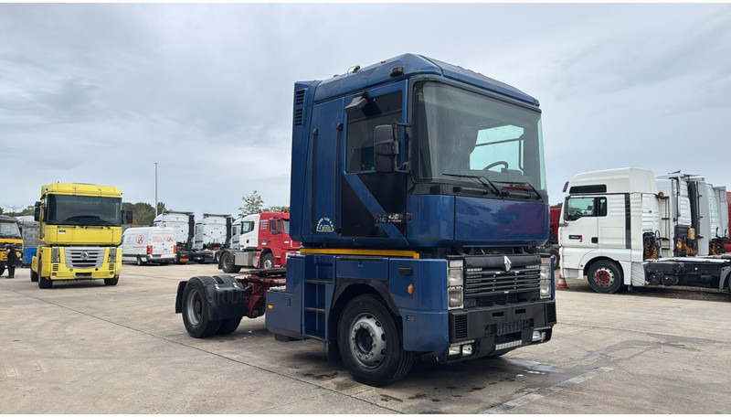 Renault Magnum 430 (POMPE MANUELLE / MANUAL PUMP / BOITE MANUELLE / MANUAL GEARBOX) - Tractor unit: picture 4 Renault Magnum 430 (POMPE MANUELLE / MANUAL PUMP / BOITE MANUELLE / MANUAL GEARBOX) - Tractor unit: picture 4