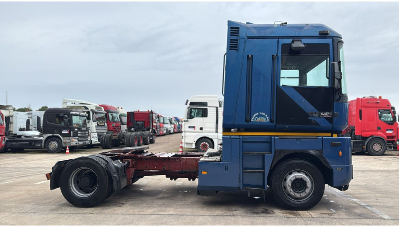 Renault Magnum 430 (POMPE MANUELLE / MANUAL PUMP / BOITE MANUELLE / MANUAL GEARBOX) - Tractor unit: picture 3 Renault Magnum 430 (POMPE MANUELLE / MANUAL PUMP / BOITE MANUELLE / MANUAL GEARBOX) - Tractor unit: picture 3