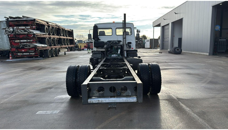 Volvo FL 220 (BELGIAN TRUCK / MANUAL GEARBOX / CAMION BELGE) - Cab chassis truck: picture 5 Volvo FL 220 (BELGIAN TRUCK / MANUAL GEARBOX / CAMION BELGE) - Cab chassis truck: picture 5