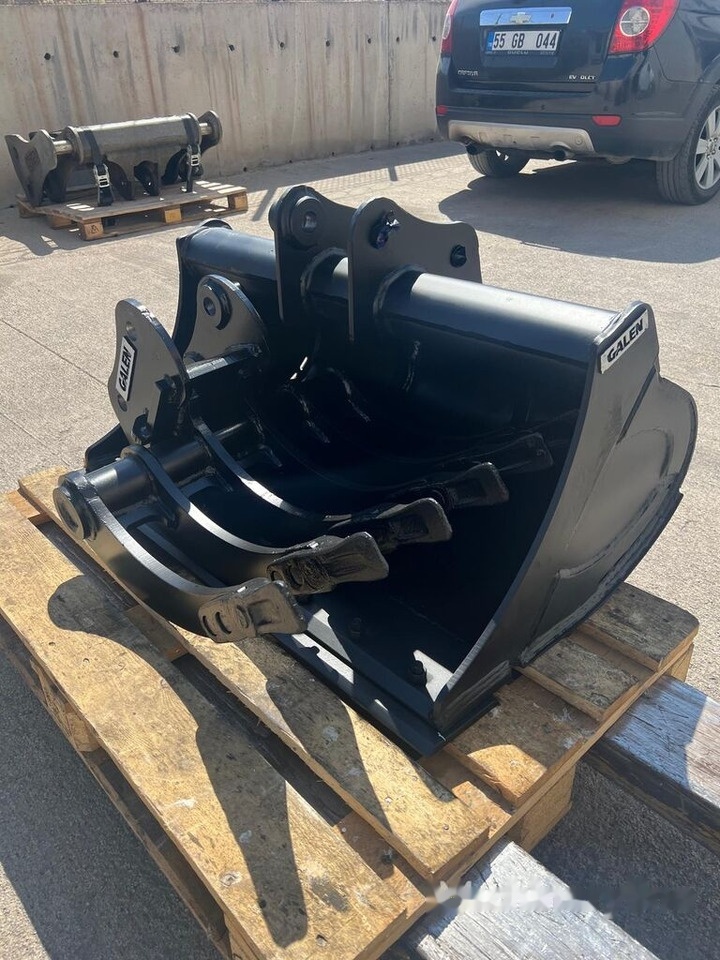 Hitachi ZX35 Grab Rake Attachment - Attachment for Construction machinery: picture 2 Hitachi ZX35 Grab Rake Attachment - Attachment for Construction machinery: picture 2