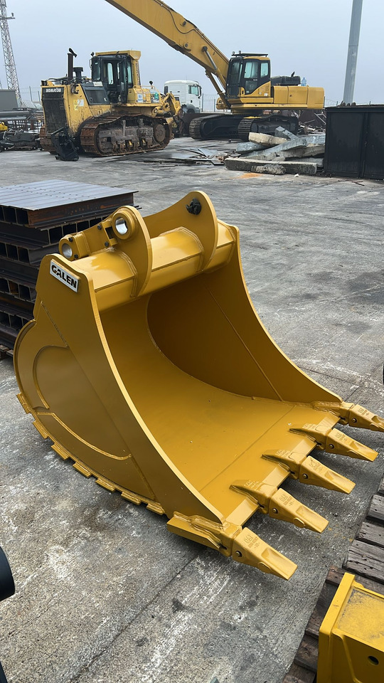CAT 320 General Purpose Bucket - Excavator bucket for Crawler excavator: picture 3 CAT 320 General Purpose Bucket - Excavator bucket for Crawler excavator: picture 3