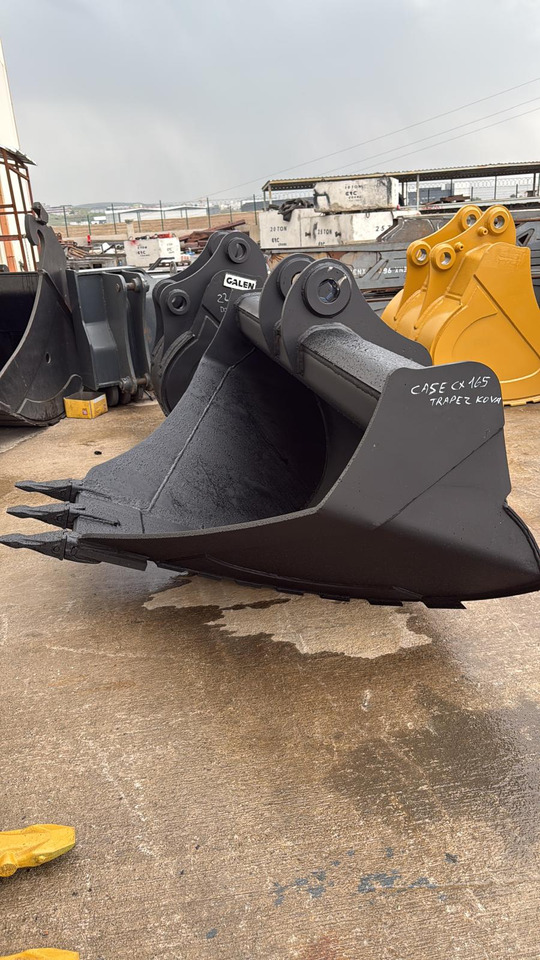 Case CX165 V Ditch Bucket (Trapeze) - Excavator bucket: picture 3 Case CX165 V Ditch Bucket (Trapeze) - Excavator bucket: picture 3