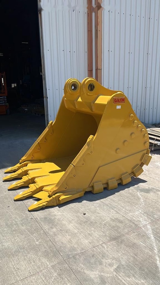 Caterpillar 336 Heavy Duty Bucket - Excavator bucket: picture 1 Caterpillar 336 Heavy Duty Bucket - Excavator bucket: picture 1