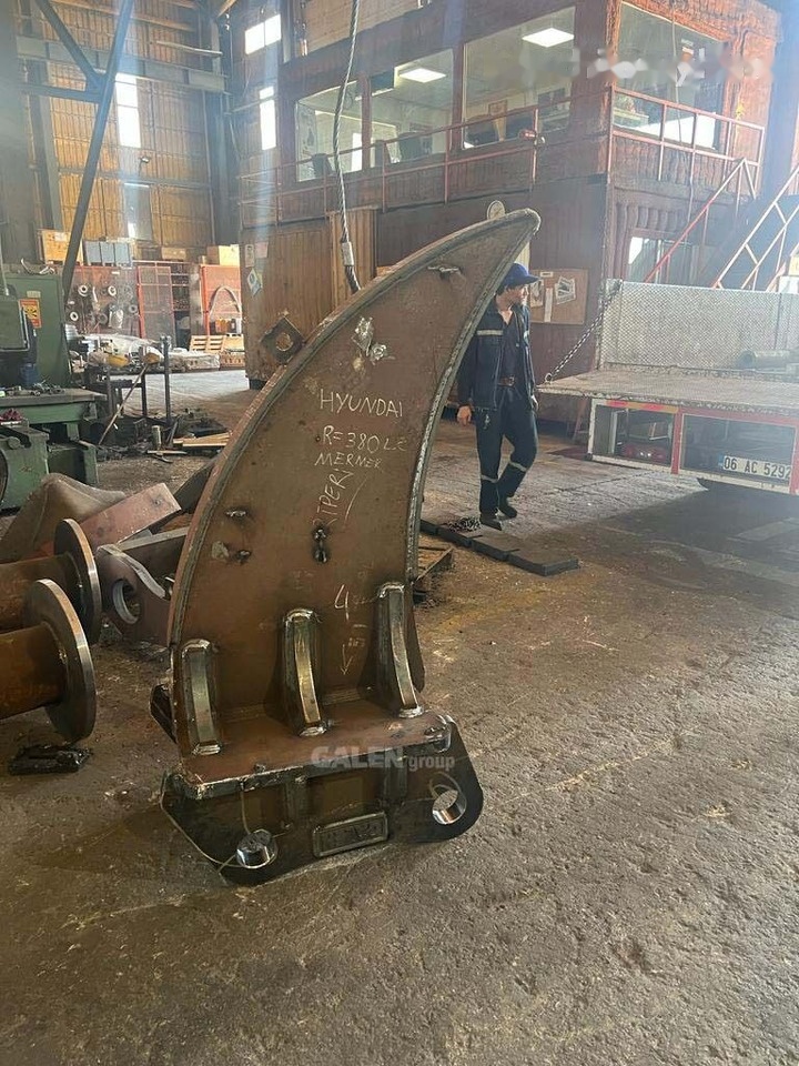 Caterpillar 336 Marble Ripper - Ripper: picture 1 Caterpillar 336 Marble Ripper - Ripper: picture 1