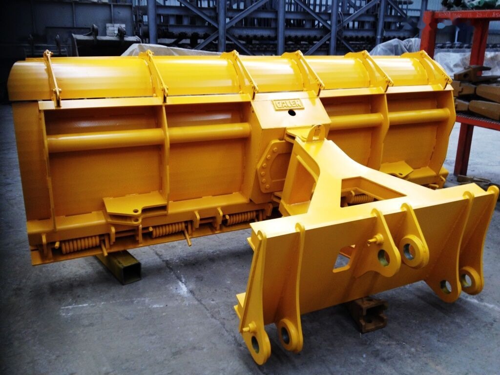 New Snow plough Caterpillar SNOW BLADES: picture 7 New Snow plough Caterpillar SNOW BLADES: picture 7