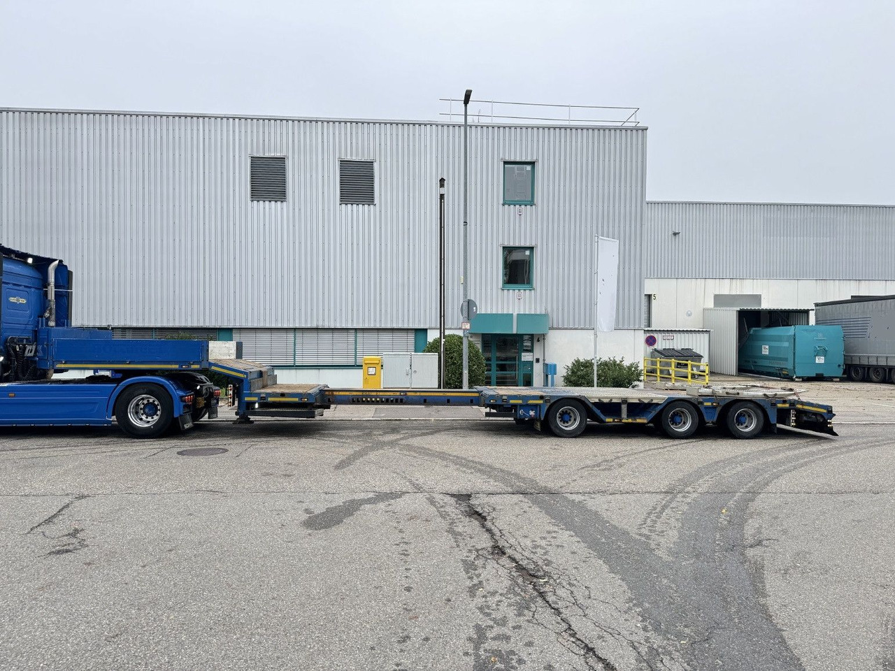 Doll S3L Tele-Tieflader+3,3m Radmulden Lift Lenkachse - Low loader semi-trailer: picture 3 Doll S3L Tele-Tieflader+3,3m Radmulden Lift Lenkachse - Low loader semi-trailer: picture 3