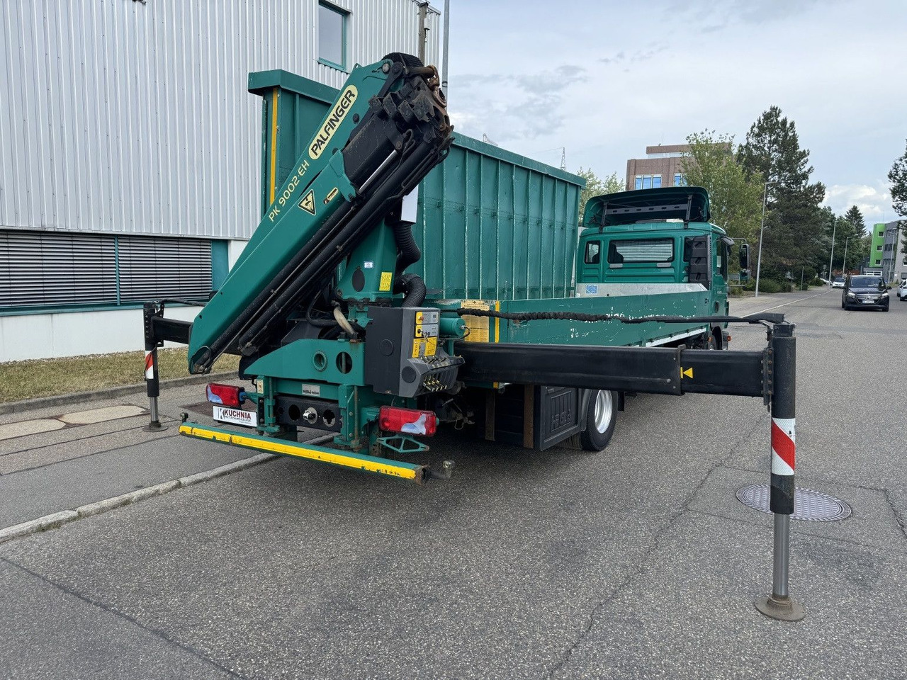 Crane truck MAN TGL 12.250 Glastransport Kran PK9002 Funk Klima: picture 13