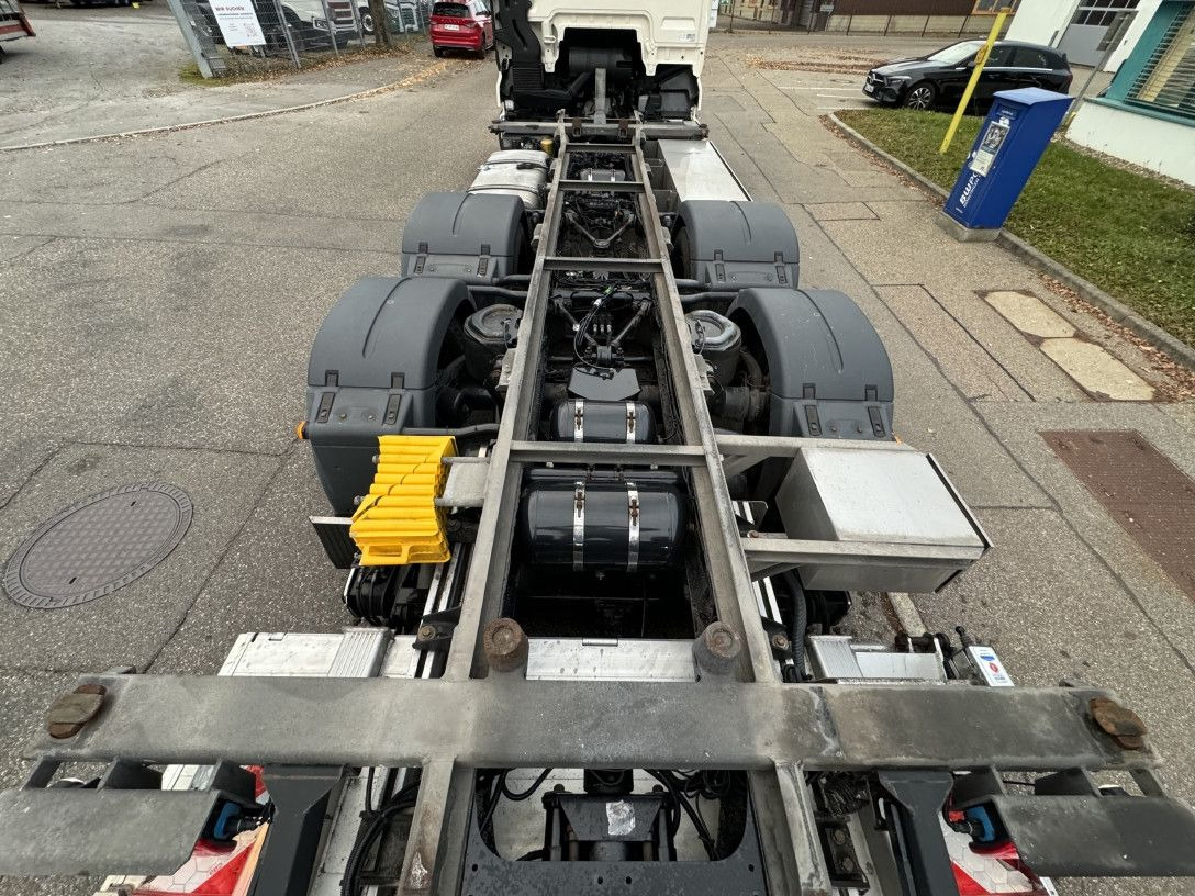 Container transporter/ Swap body truck MAN TGX 26.500 XLX Lenkachse BDF 7,15-7,45 u-LBW 2t: picture 25