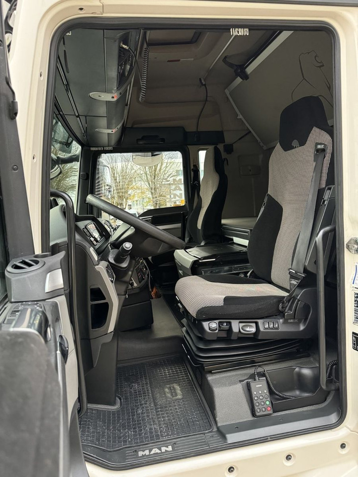 Container transporter/ Swap body truck MAN TGX 26.500 XLX Lenkachse BDF 7,15-7,45 u-LBW 2t: picture 15