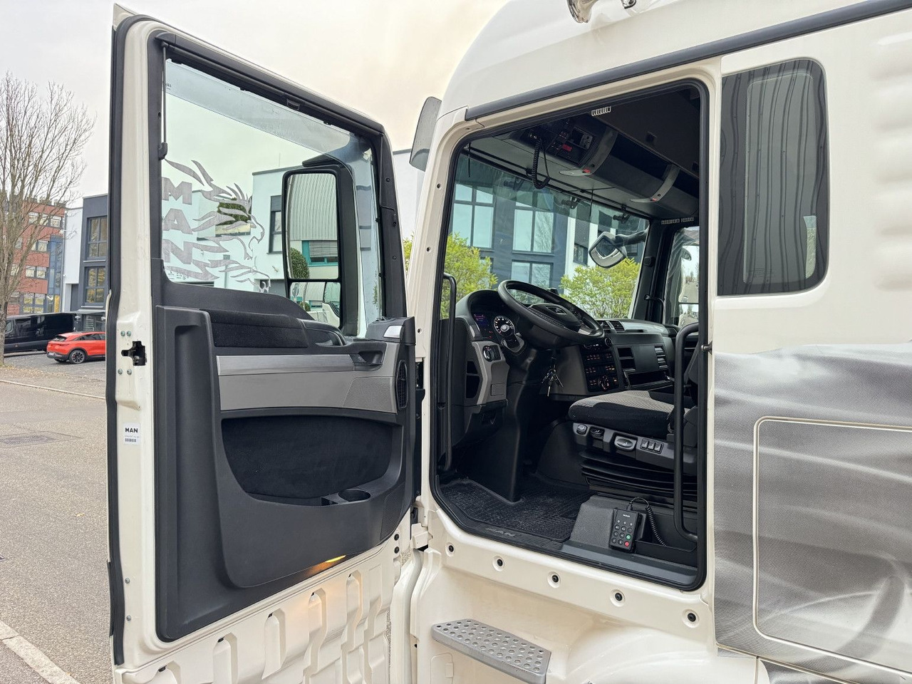 Container transporter/ Swap body truck MAN TGX 26.500 XLX Lenkachse BDF 7,15-7,45 u-LBW 2t: picture 14